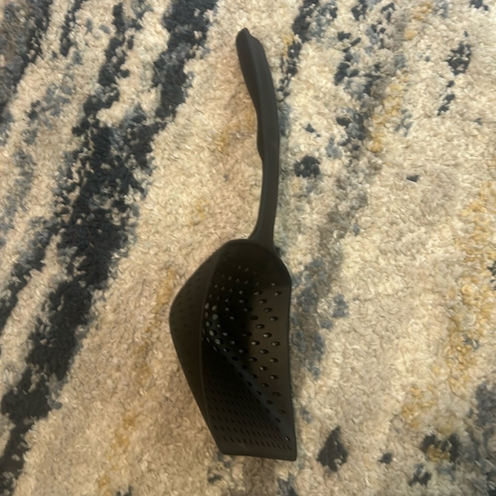 Ravioli spatula from pampered chef